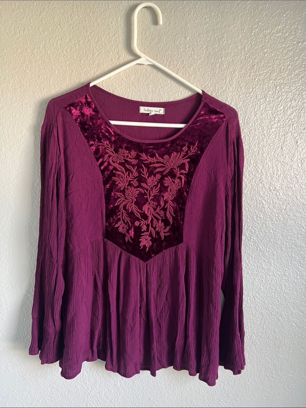 indigo soul Plum Velvet Yoke Long-Sleeve Blouse Lg